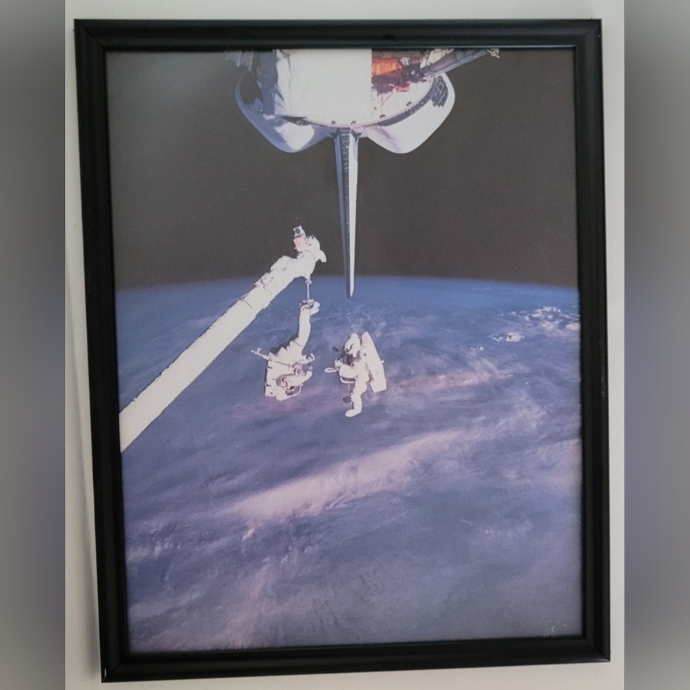 Space Shuttle Astronauts Framed Art: NASA ISS Spacewalk Framed Photo: 14.5" x 11